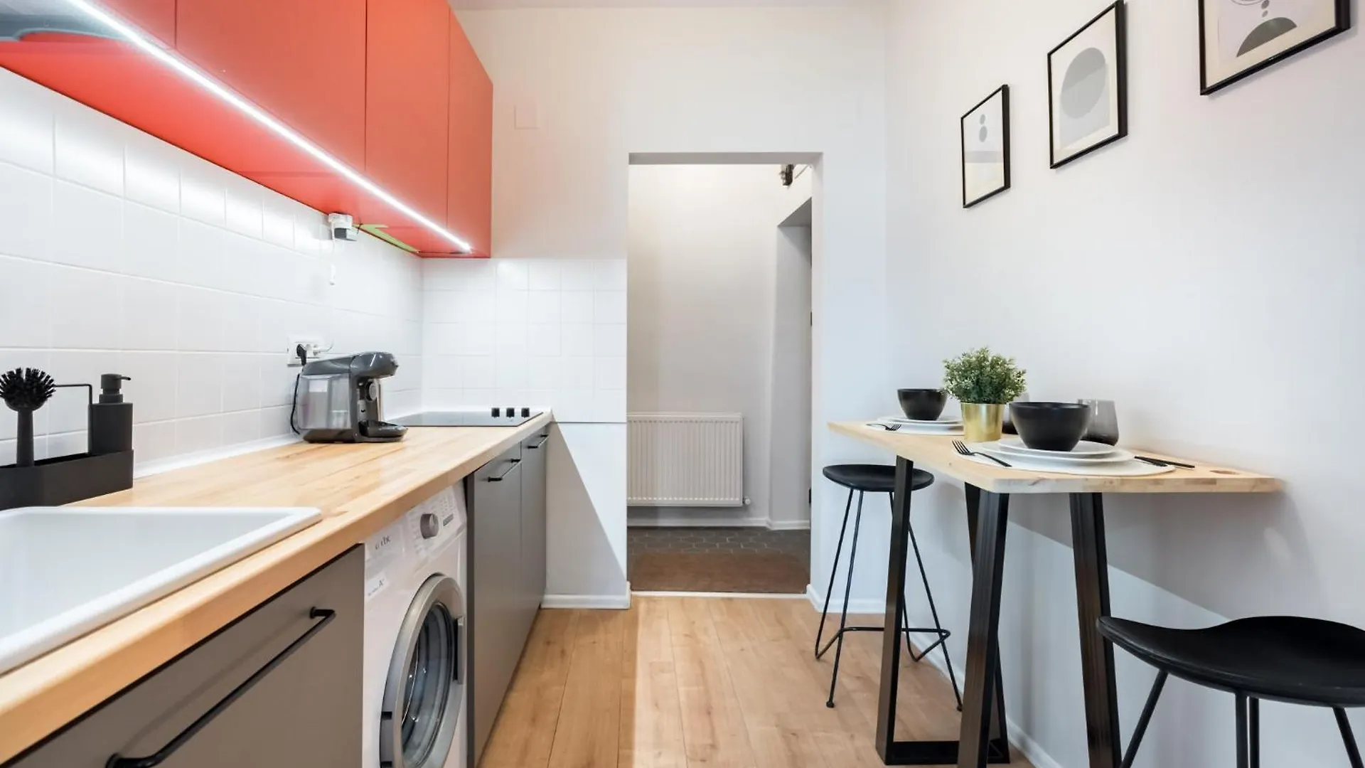 Mandarina Central Studio Bukarest