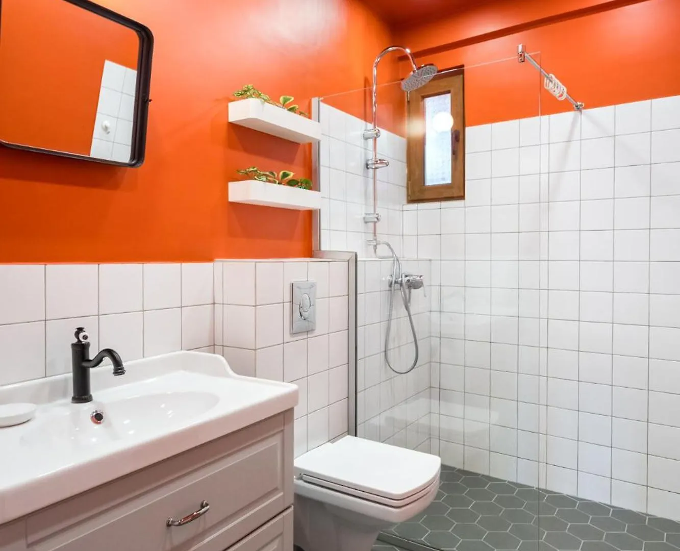 Mandarina Central Studio Bucharest 0*,